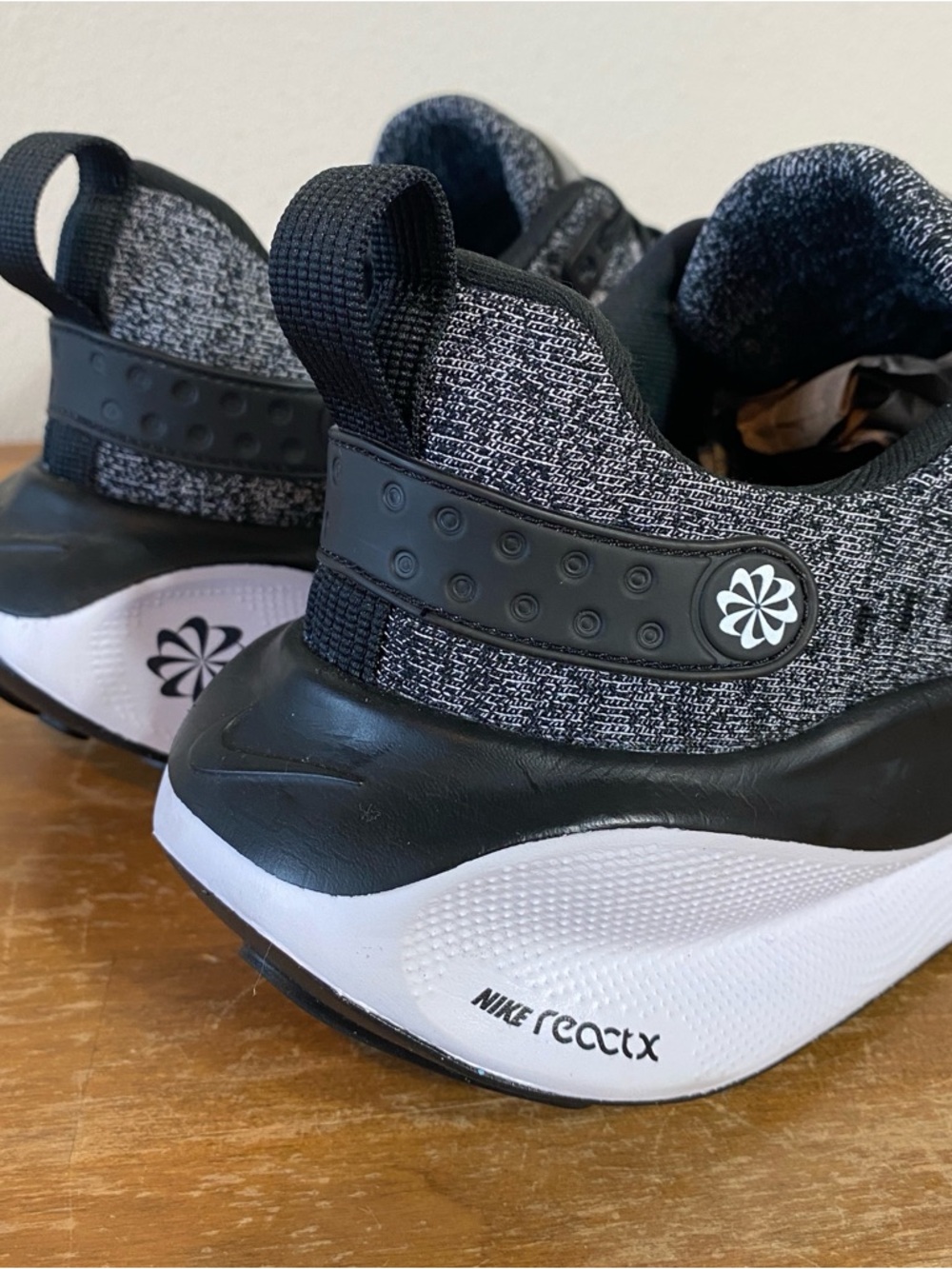 Nike ReactX Infinity Run 4 Running Shoes Black White Oreo - Women’s Size 10 - Picture 6 of 13